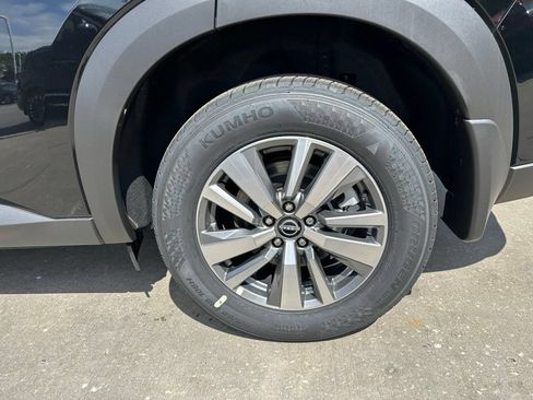 New 2026 Nissan Pathfinder SL AWD/4WD image 9