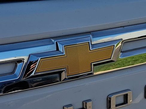Used 2023 Chevrolet Tahoe LT w/ Luxury Package AWD/4WD image 28