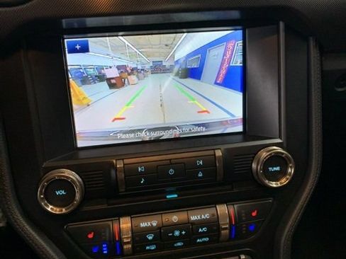 Used 2022 Ford Mustang Shelby GT500 w/ Technology Package image 14