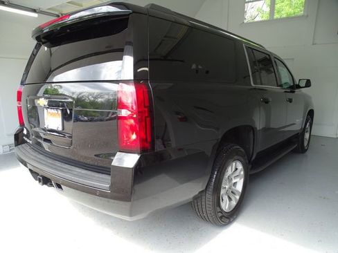 Used 2018 Chevrolet Suburban LT AWD/4WD image 23
