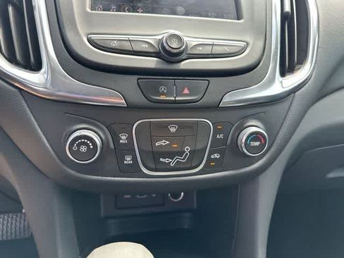 Used 2022 Chevrolet Equinox LT w/ LPO, Floor Liner Package AWD/4WD image 10