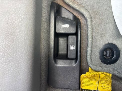 Used 2017 Toyota Camry LE image 36