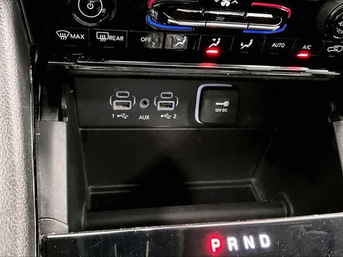 Used 2023 Jeep Grand Cherokee Laredo AWD/4WD image 25