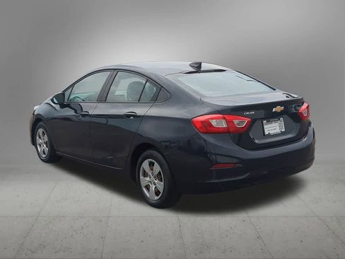 Used 2016 Chevrolet Cruze LS FWD image 4