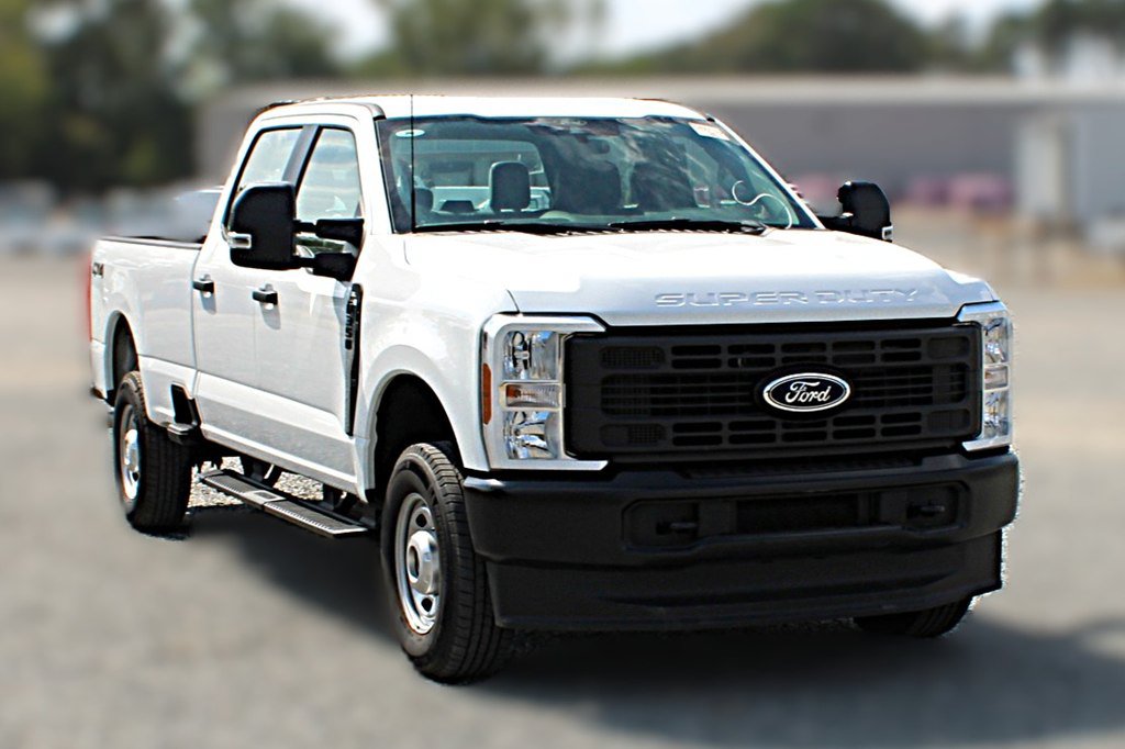 Used 2025 Ford F350 XL AWD/4WD image 3