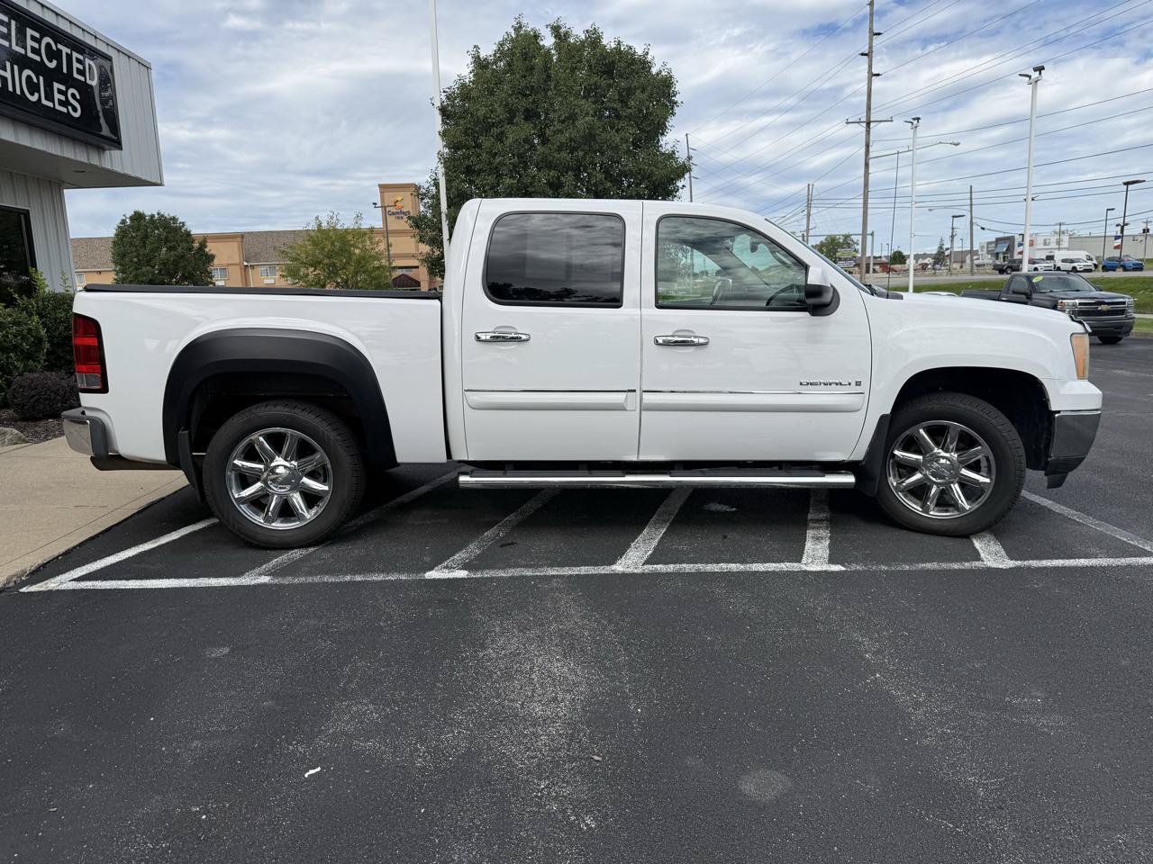 Used 2009 GMC Sierra 1500 Denali AWD/4WD image 6