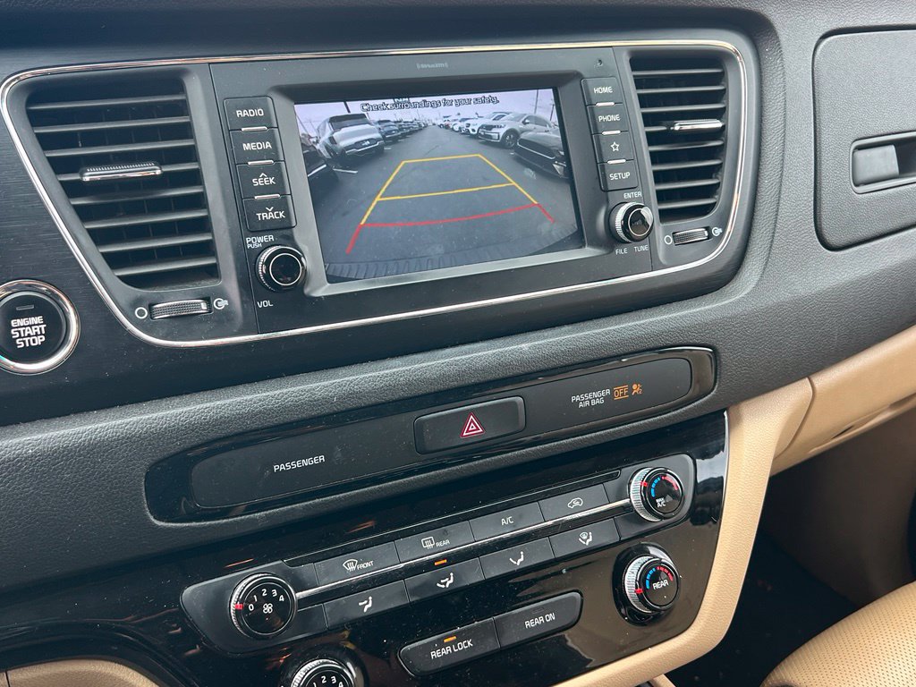 Used 2019 Kia Sedona EX FWD image 20