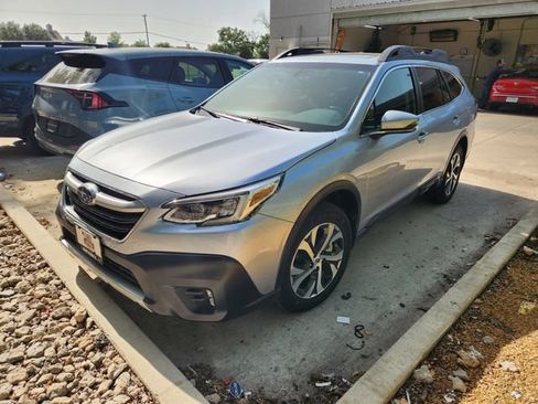Used 2021 Subaru Outback Limited w/ Popular Package #2 AWD/4WD image 2
