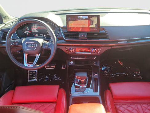 Used 2025 Audi SQ5 Premium Plus w/ Premium Plus Package image 15