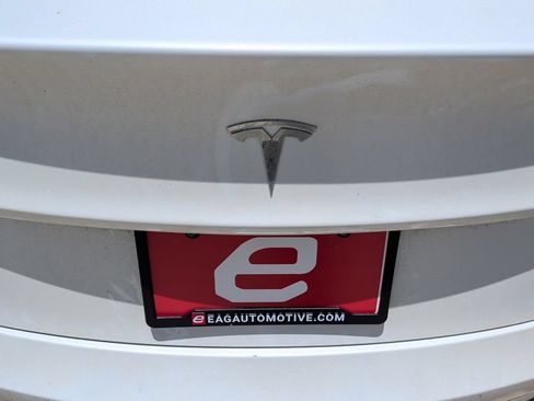 Used 2019 Tesla Model 3 RWD image 10
