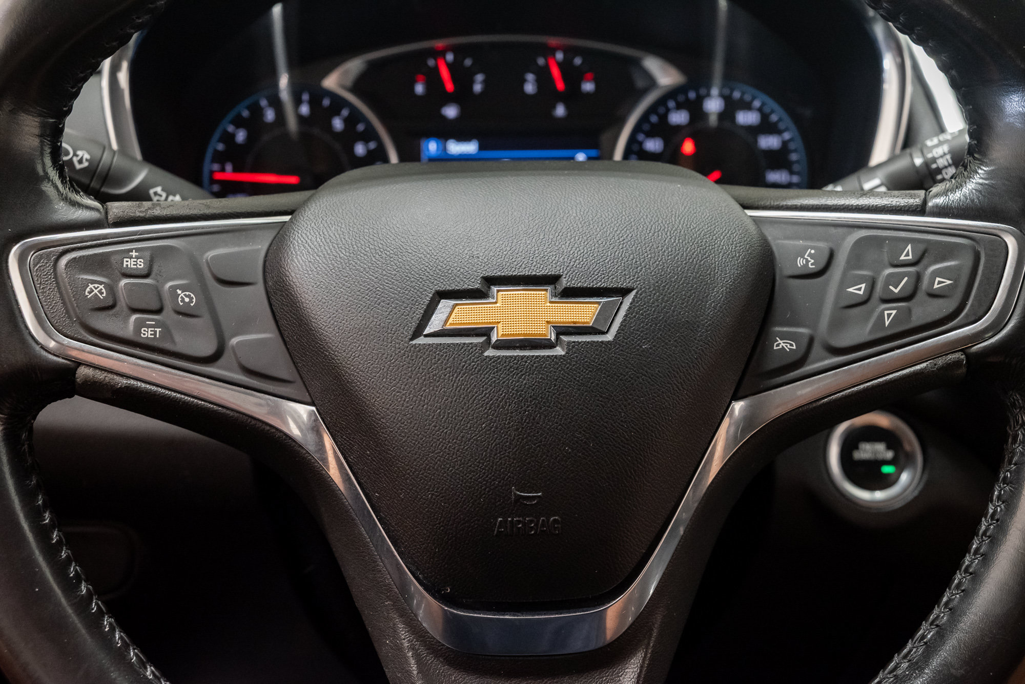 Used 2019 Chevrolet Equinox LT FWD image 12