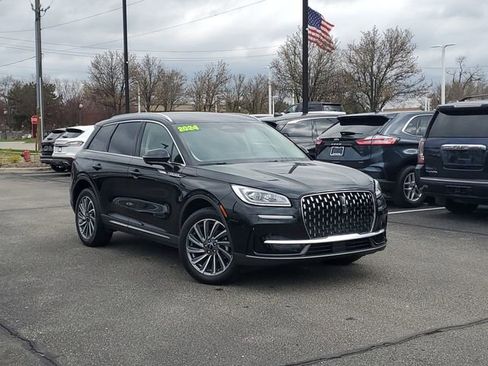 Certified 2024 Lincoln Corsair Reserve w/ Equipment Group 201A AWD/4WD image 28