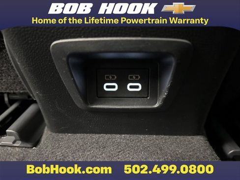 Used 2024 Toyota Corolla Cross XLE image 26