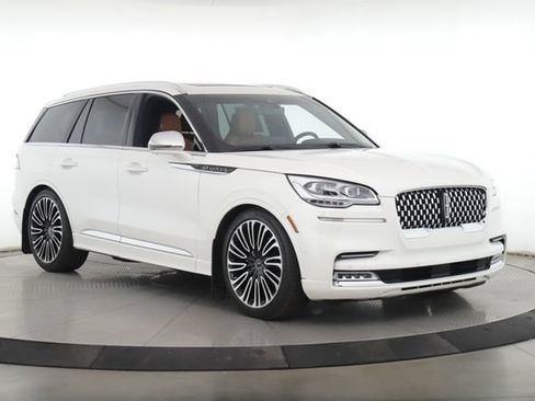 Used 2022 Lincoln Aviator Black Label w/ Dynamic Handling Package AWD/4WD image 2