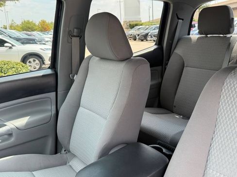 Used 2013 Toyota Tacoma PreRunner w/ SR5 Pkg RWD image 12