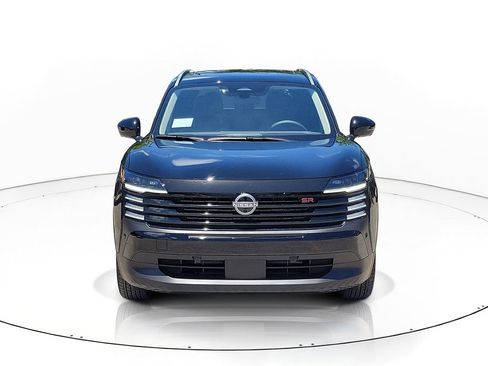 New 2026 Nissan Kicks SR AWD/4WD image 2