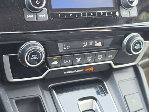 Used 2017 Honda CR-V LX image 22