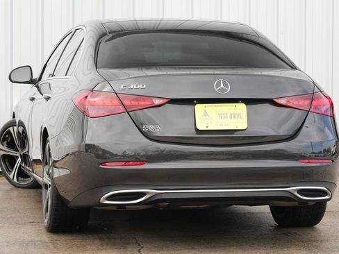 Used 2022 Mercedes-Benz C 300 Sedan image 5