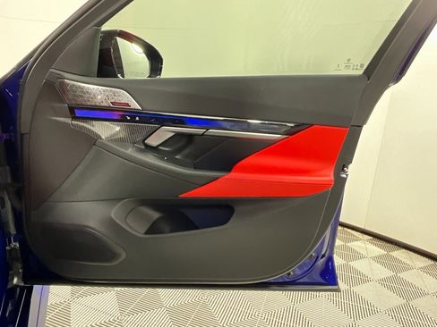 Used 2025 BMW M5 w/ M Driver's Package image 20