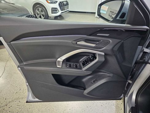 New 2025 Audi Q5 Prestige image 21
