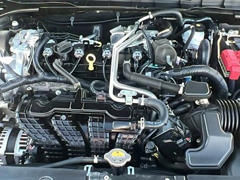 Used 2023 Nissan Altima 2.5 SR image 12