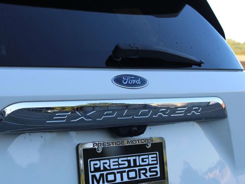 Used 2020 Ford Explorer Limited image 53