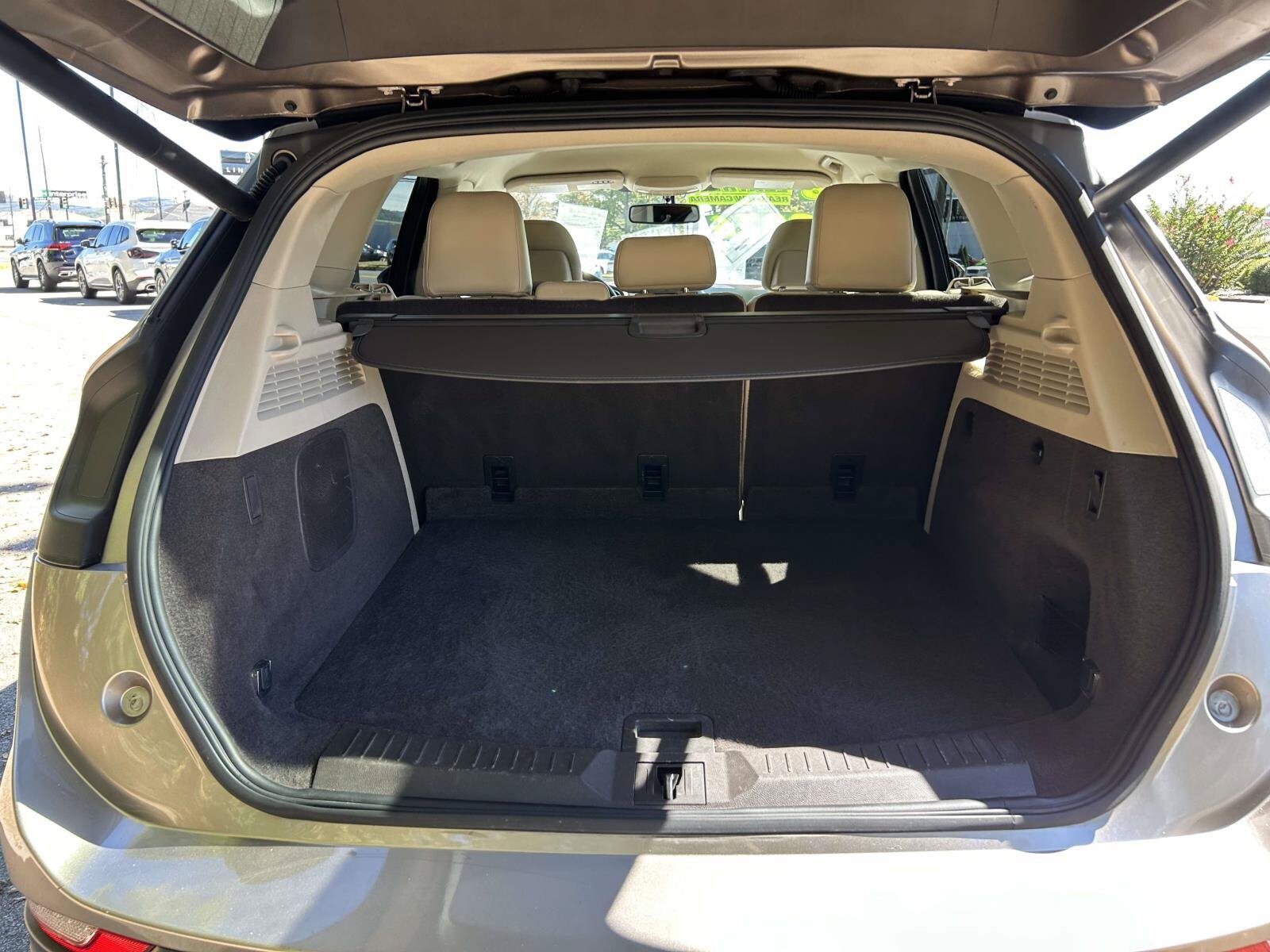 Used 2018 Lincoln MKC Select w/ Select Plus Package FWD image 14
