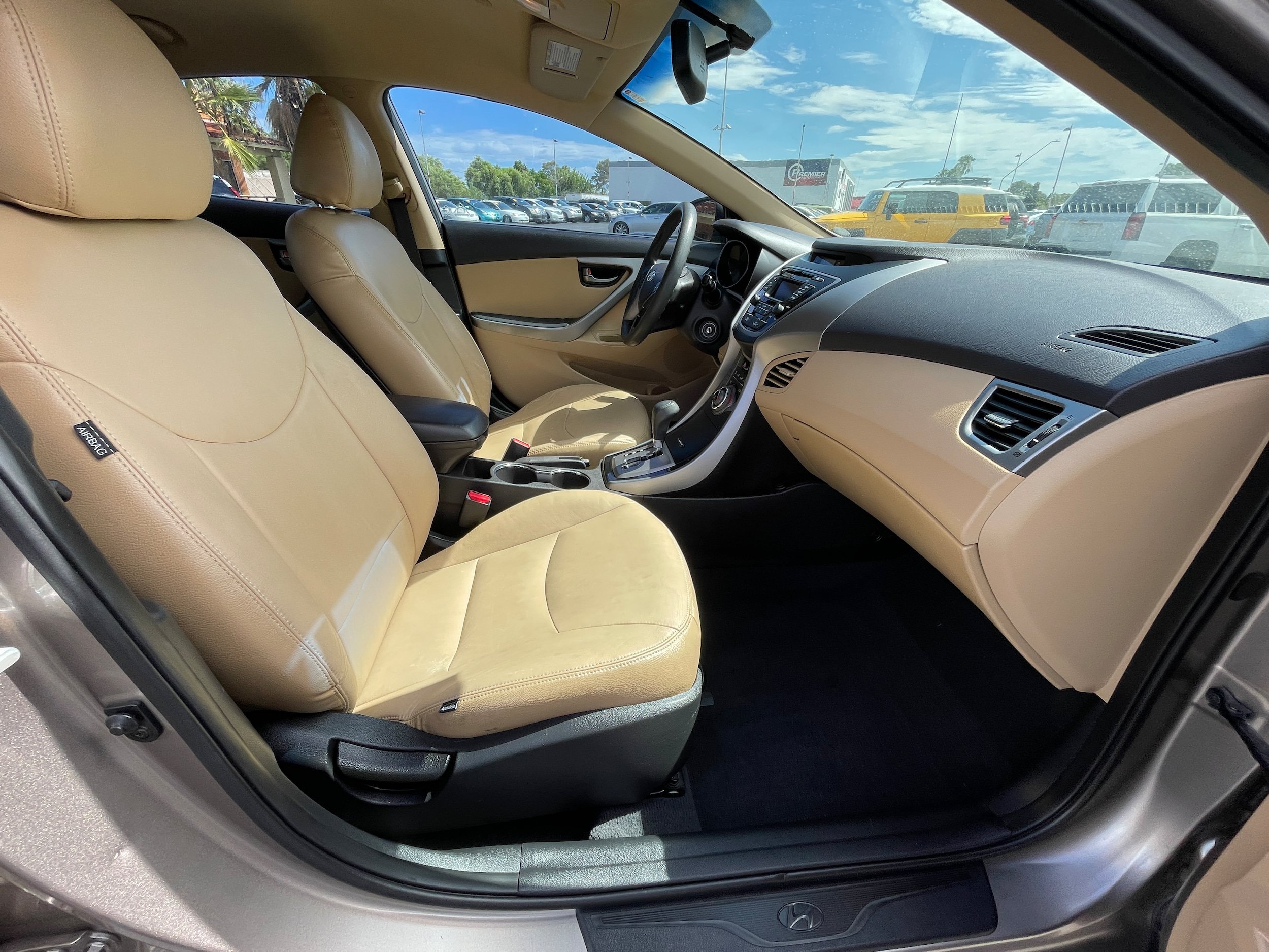 Used 2013 Hyundai Elantra GLS w/ Preferred Pkg FWD image 22