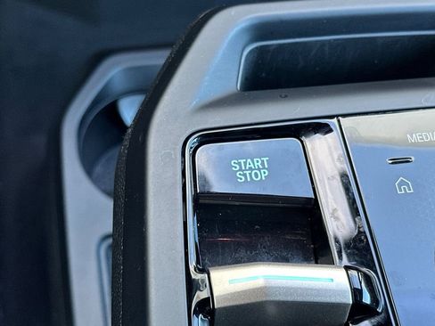 Used 2023 BMW iX xDrive50 w/ Sport Package image 25