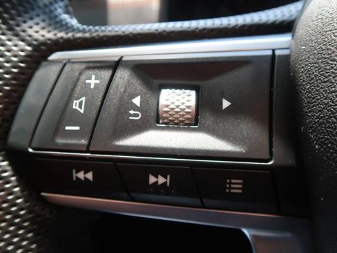 Used 2024 Mitsubishi Outlander SEL AWD/4WD image 40