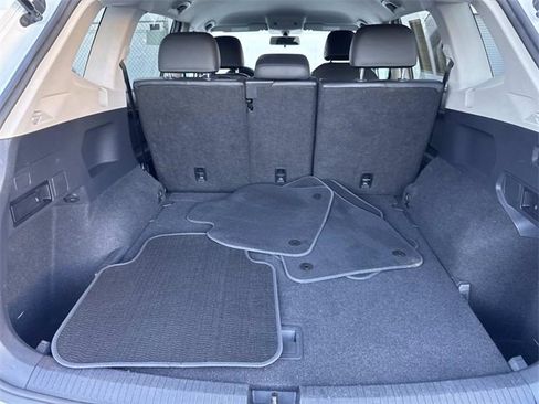 Used 2019 Volkswagen Tiguan SE image 5