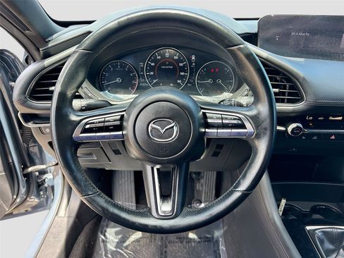 Used 2019 MAZDA MAZDA3 Hatchback w/ Premium Package FWD image 11