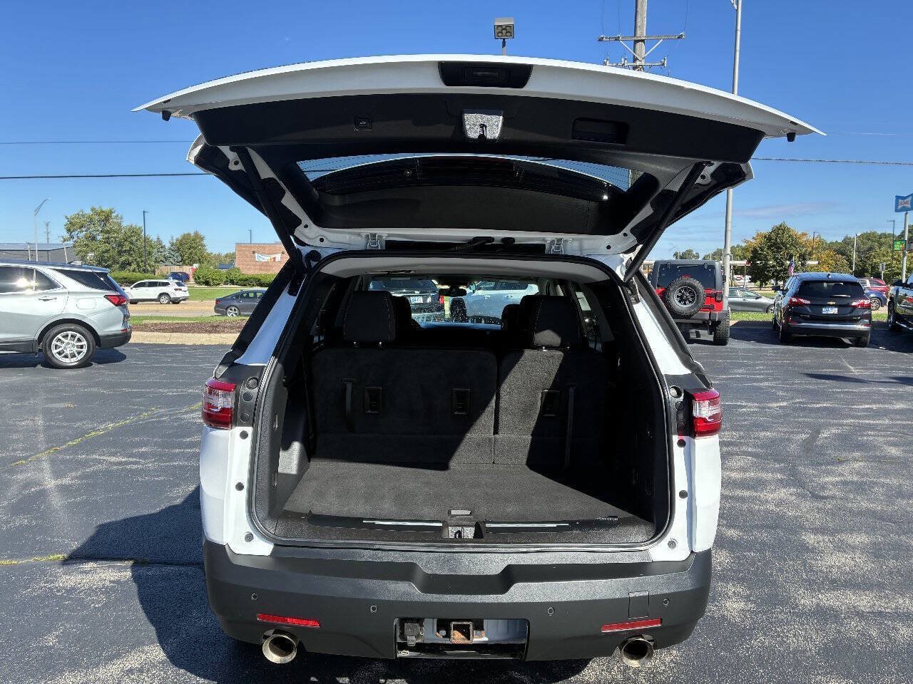 Used 2020 Chevrolet Traverse LT AWD/4WD image 21