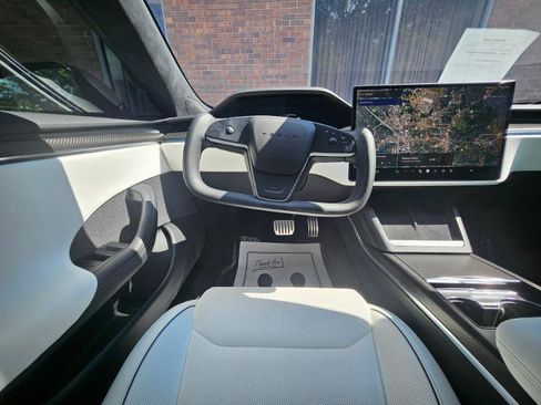 Used 2023 Tesla Model S Plaid AWD/4WD image 4