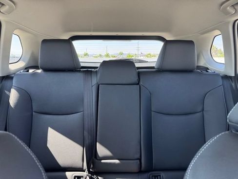Used 2026 Toyota Corolla Cross XLE w/ Convenience Package FWD image 19