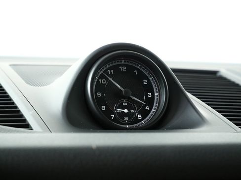 New 2026 Porsche Macan S image 18