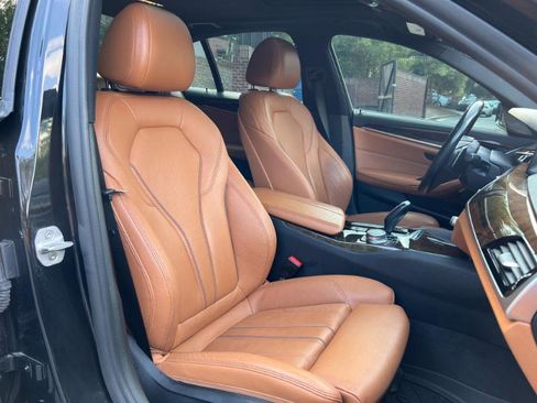 Used 2018 BMW 540i image 29