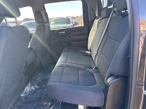 Used 2021 GMC Sierra 3500 4x4 Crew Cab w/ Gooseneck/5TH Wheel Package image 11