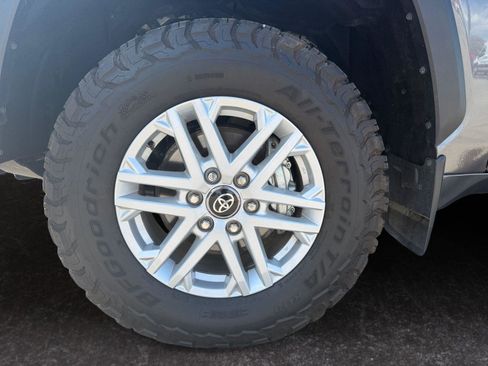 Used 2026 Toyota Tundra SR5 AWD/4WD image 25