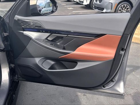 Used 2025 BMW i5 xDrive40 w/ Executive Package AWD/4WD image 28