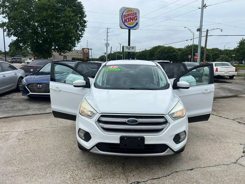 Used 2017 Ford Escape SE FWD image 27
