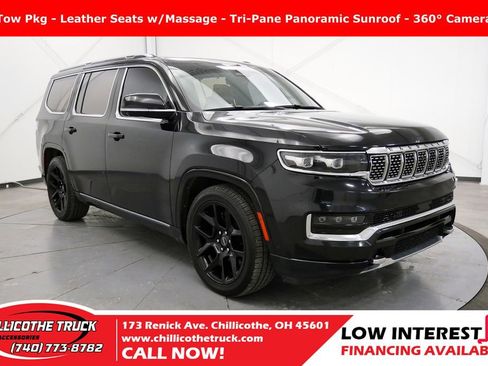 Used 2022 Jeep Grand Wagoneer Series III w/ Rear Seat Video Group 1 AWD/4WD image 1