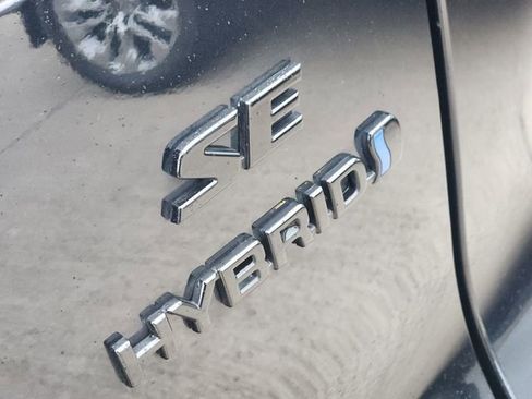 Used 2024 Toyota Corolla Cross AWD Hybrid image 8