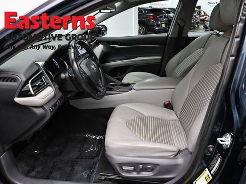 Used 2021 Toyota Camry SE FWD image 14