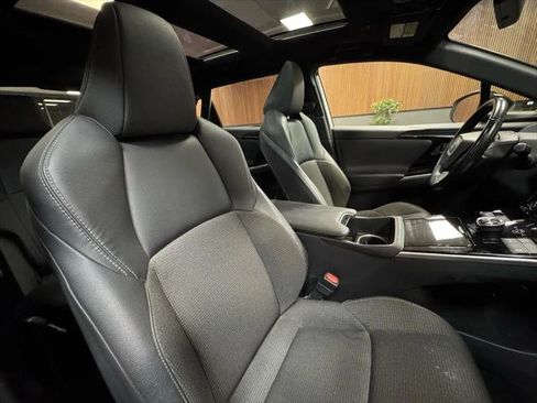 Used 2023 Toyota bZ4X FWD w/ Weather Package image 10