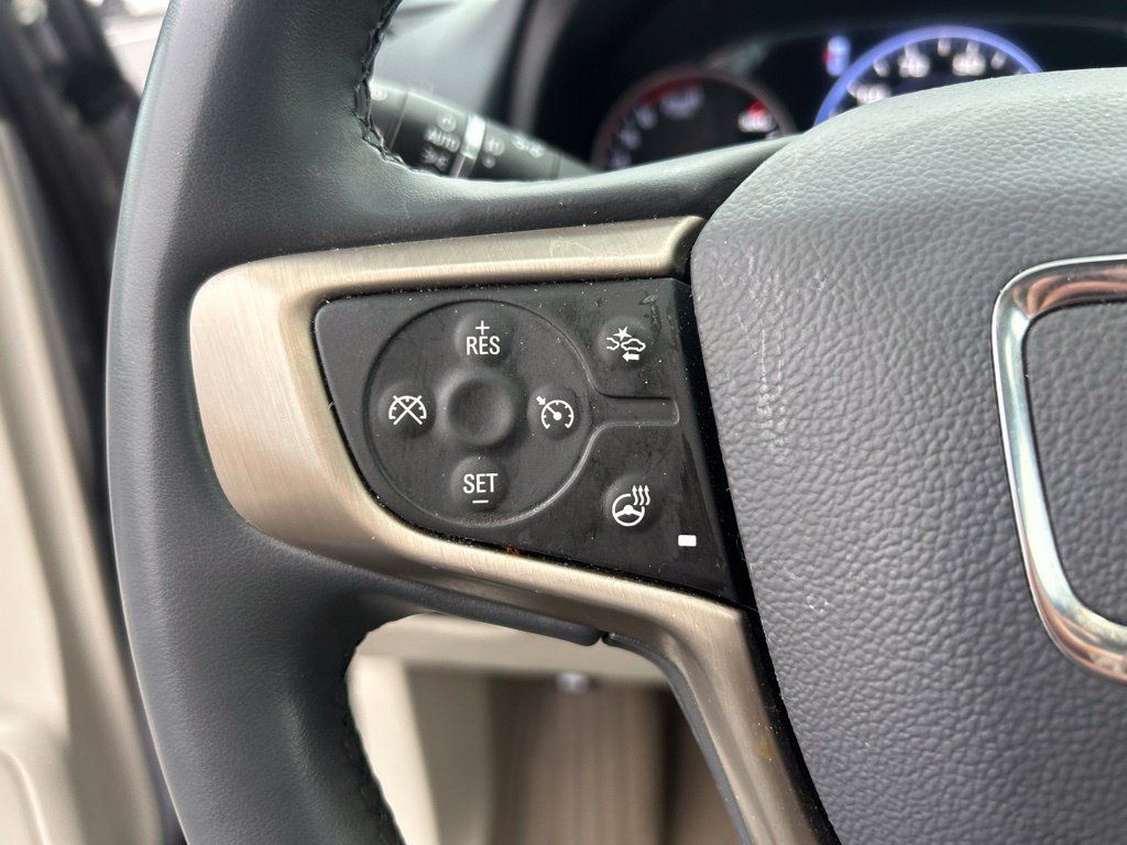 Used 2023 GMC Terrain Denali w/ Denali Premium Package AWD/4WD image 21
