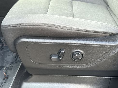 Used 2019 RAM 1500 Big Horn image 13