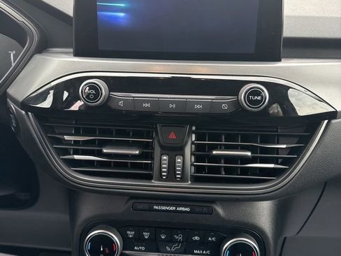 Used 2024 Ford Escape Active w/ Cold Weather Package image 20