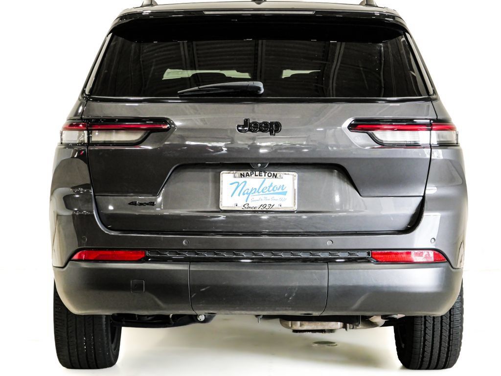 Used 2023 Jeep Grand Cherokee L Laredo AWD/4WD image 6