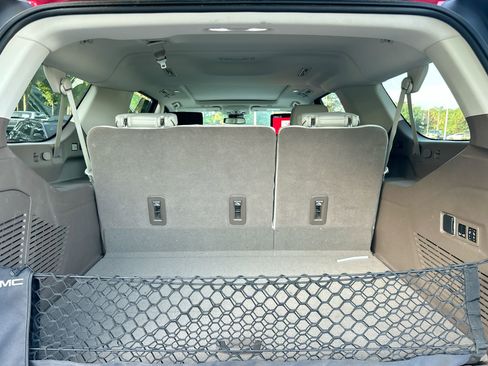 Used 2023 GMC Yukon XL Denali image 34